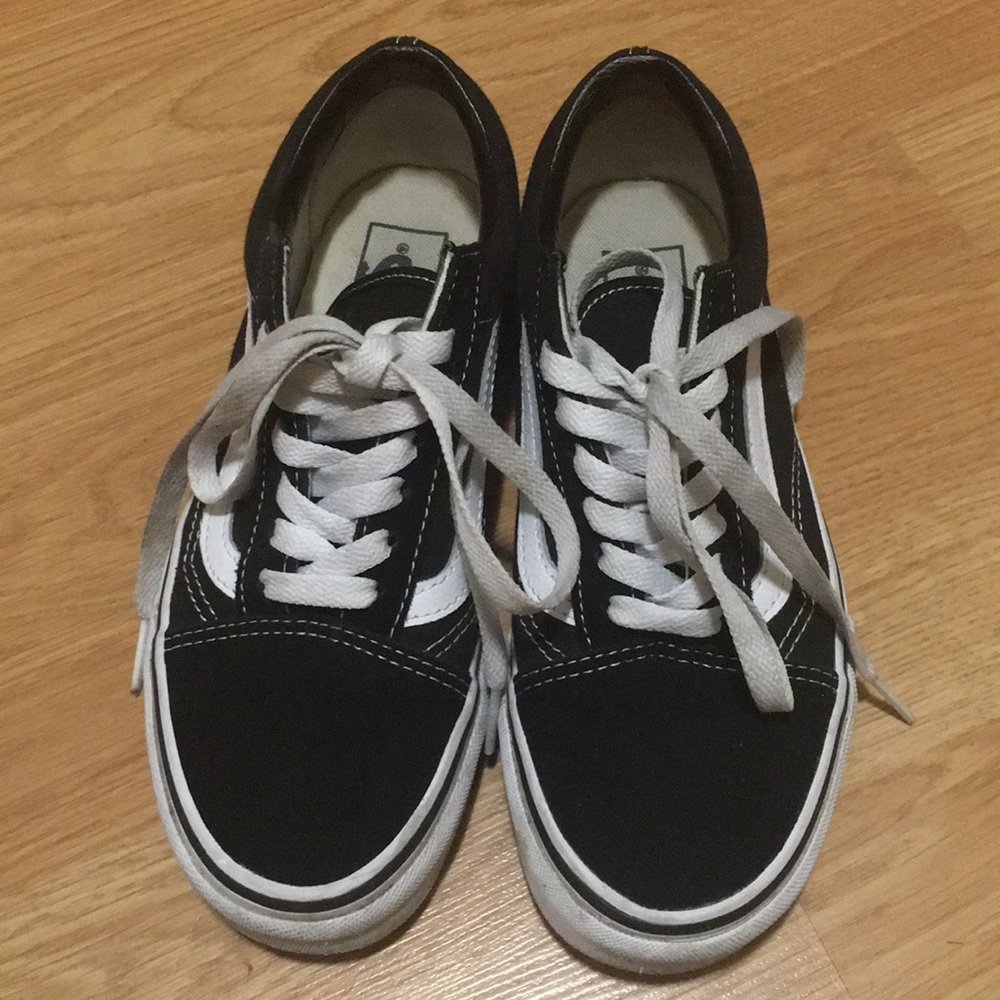 VANS Old Skool shoe / black size women’s 6.0